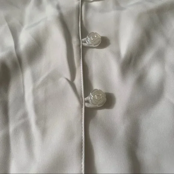 Vintage Kathy Che Petite Floral Embroidered Top - Picture 4 of 9